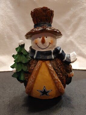DALLAS COWBOYS BARK SNOWMAN FIGURINE